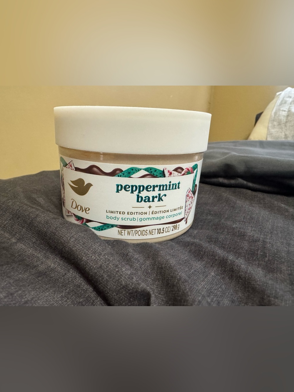 Dove Peppermint Bark Body Scrub — White & Teal